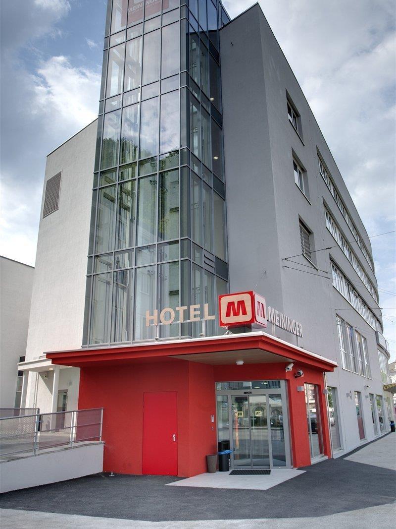 Meininger Hotel Salzburg City Center Exterior photo